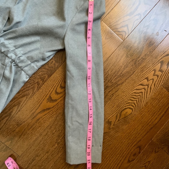 BANANA REPUBLIC Grey Blazer Single Button. Size 10P. - Picture 7 of 11